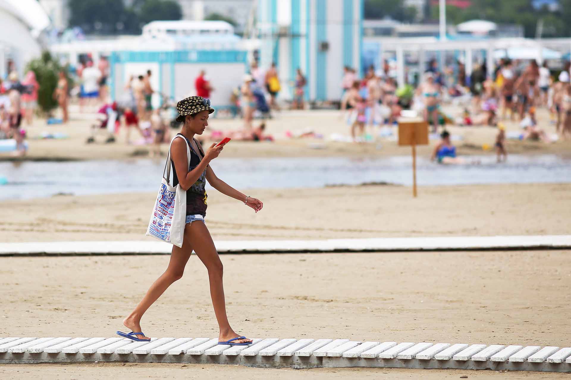 Роспотребнадзор разработает правила для пляжного сезона в Анапе и Темрюкском районе