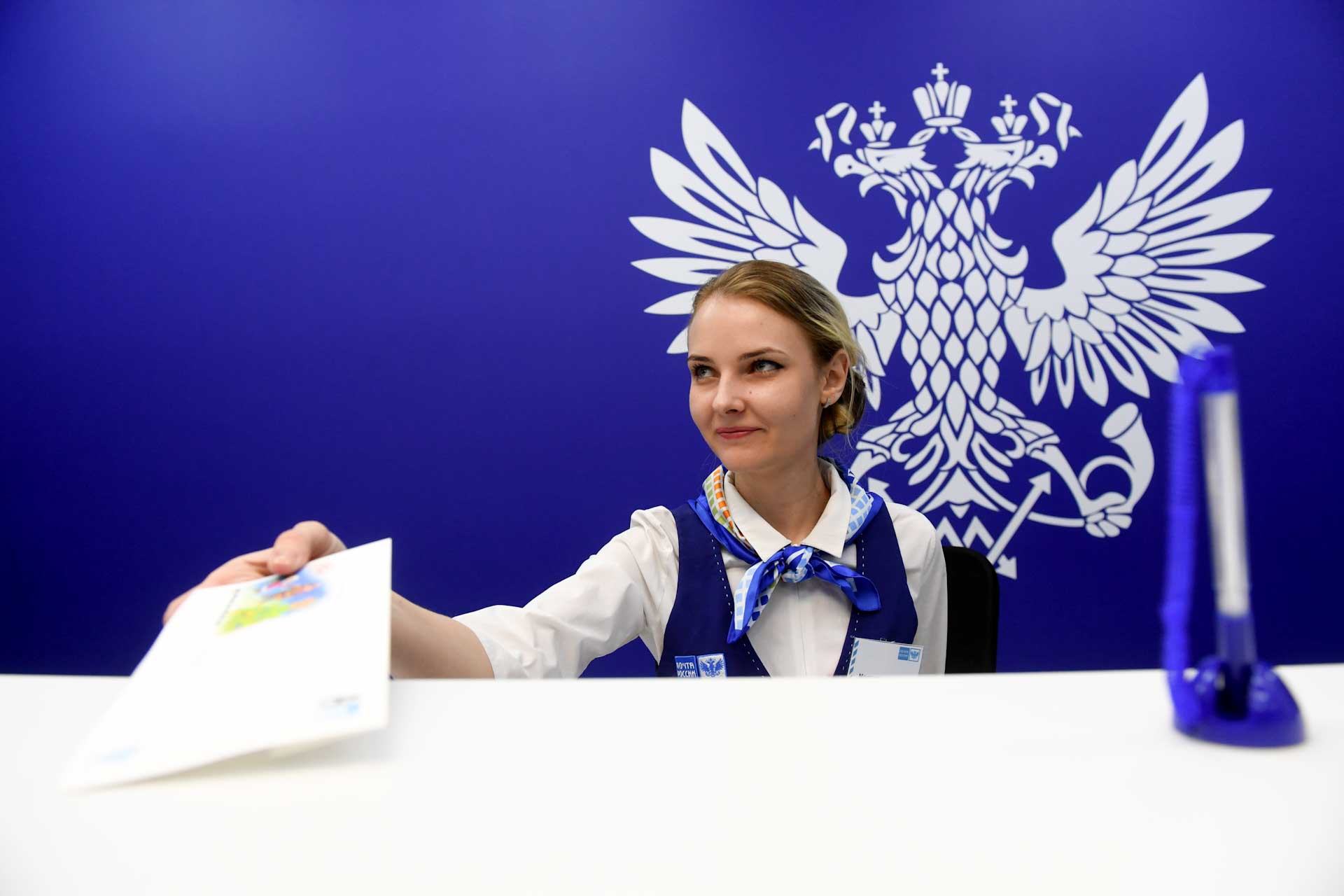 Михаил Мишустин поздравил работников почты с профессиональным праздником