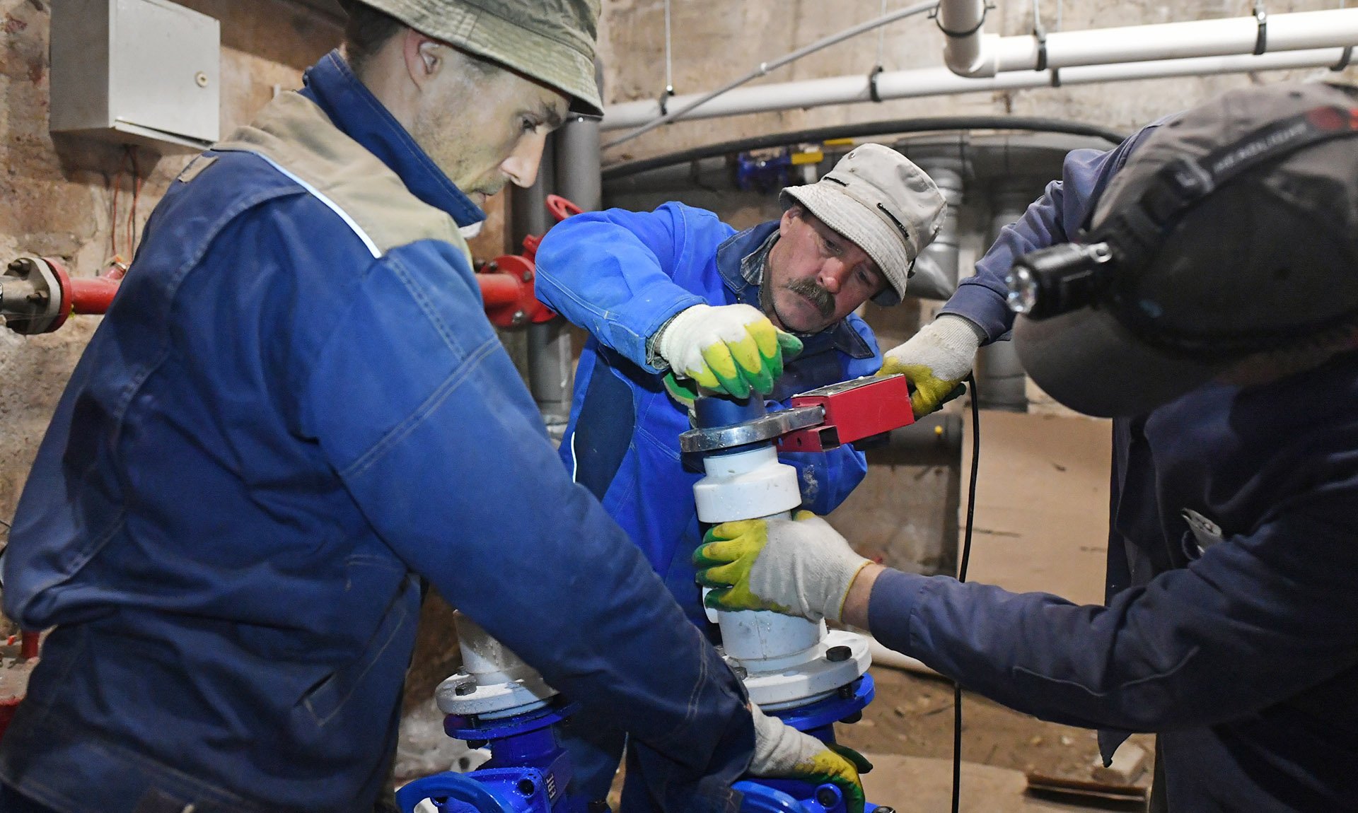 Что изменилось в инфраструктуре ЛНР за три года?