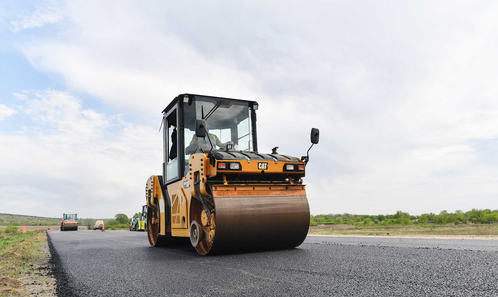 В ЛНР  приняли программу, направленную на приведение дорог в соответствие с нормативными требованиями до 2030 года