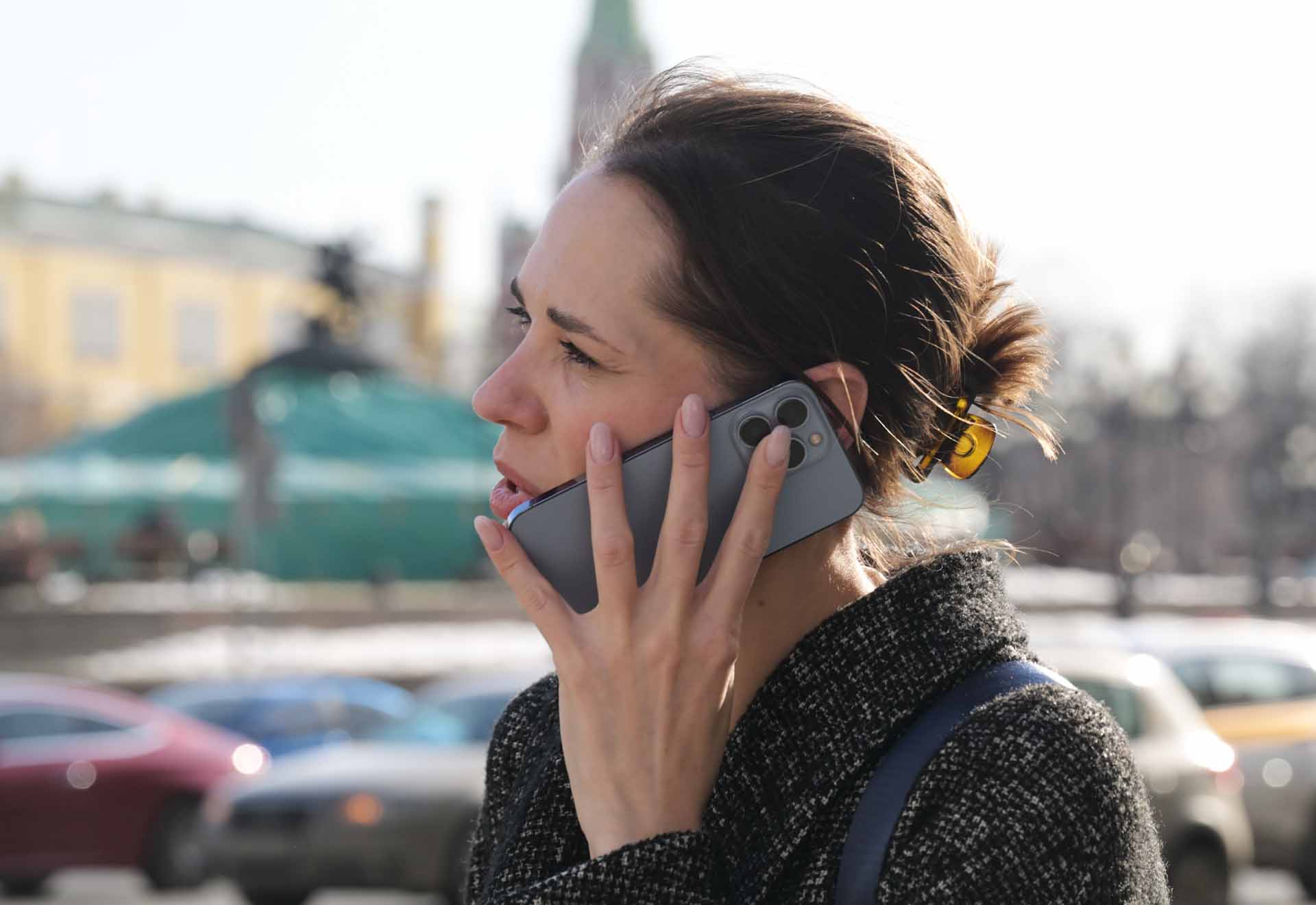 Как мошенники используют тактику «обратного звонка»?