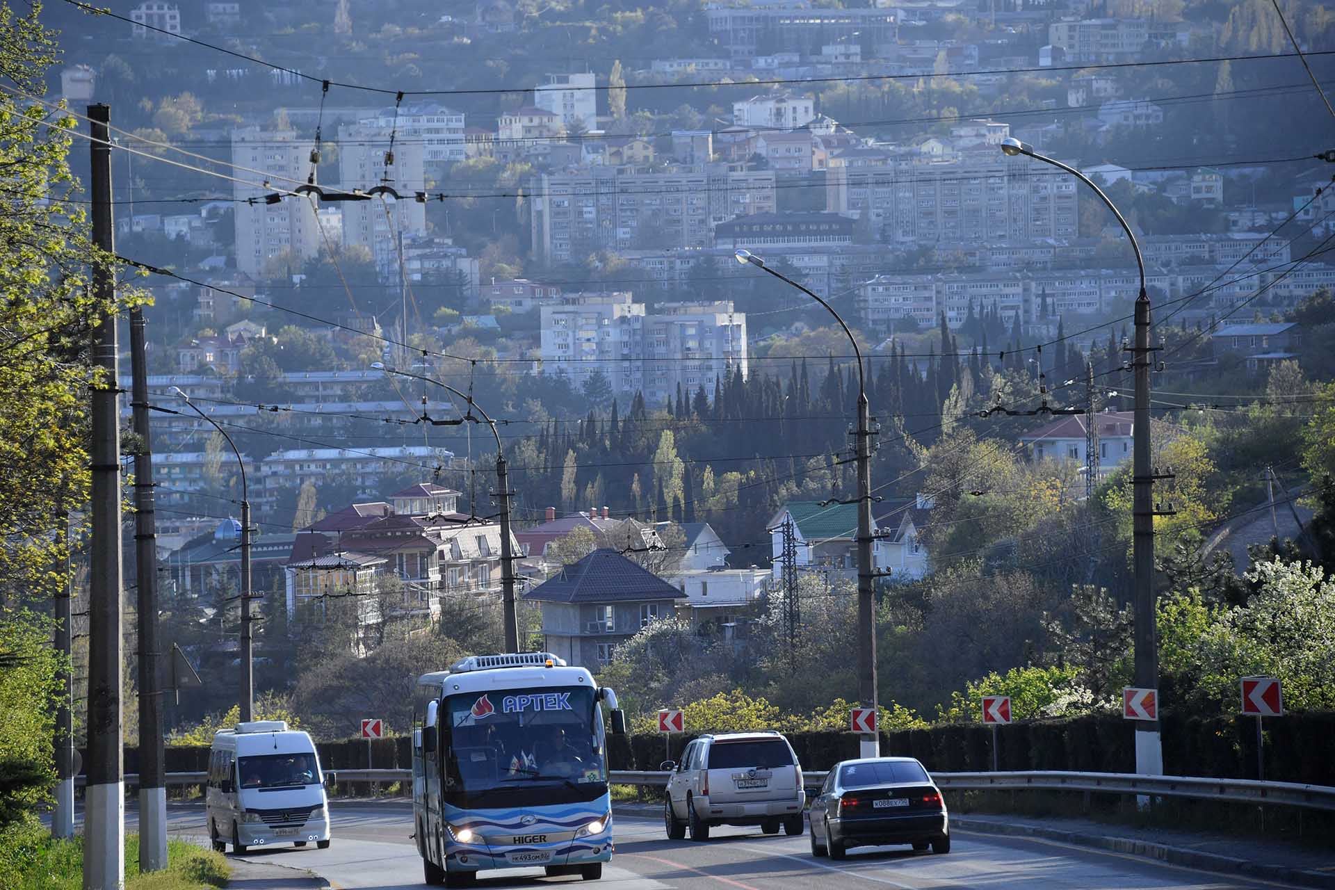 Автомобильное движение в городе Ялте