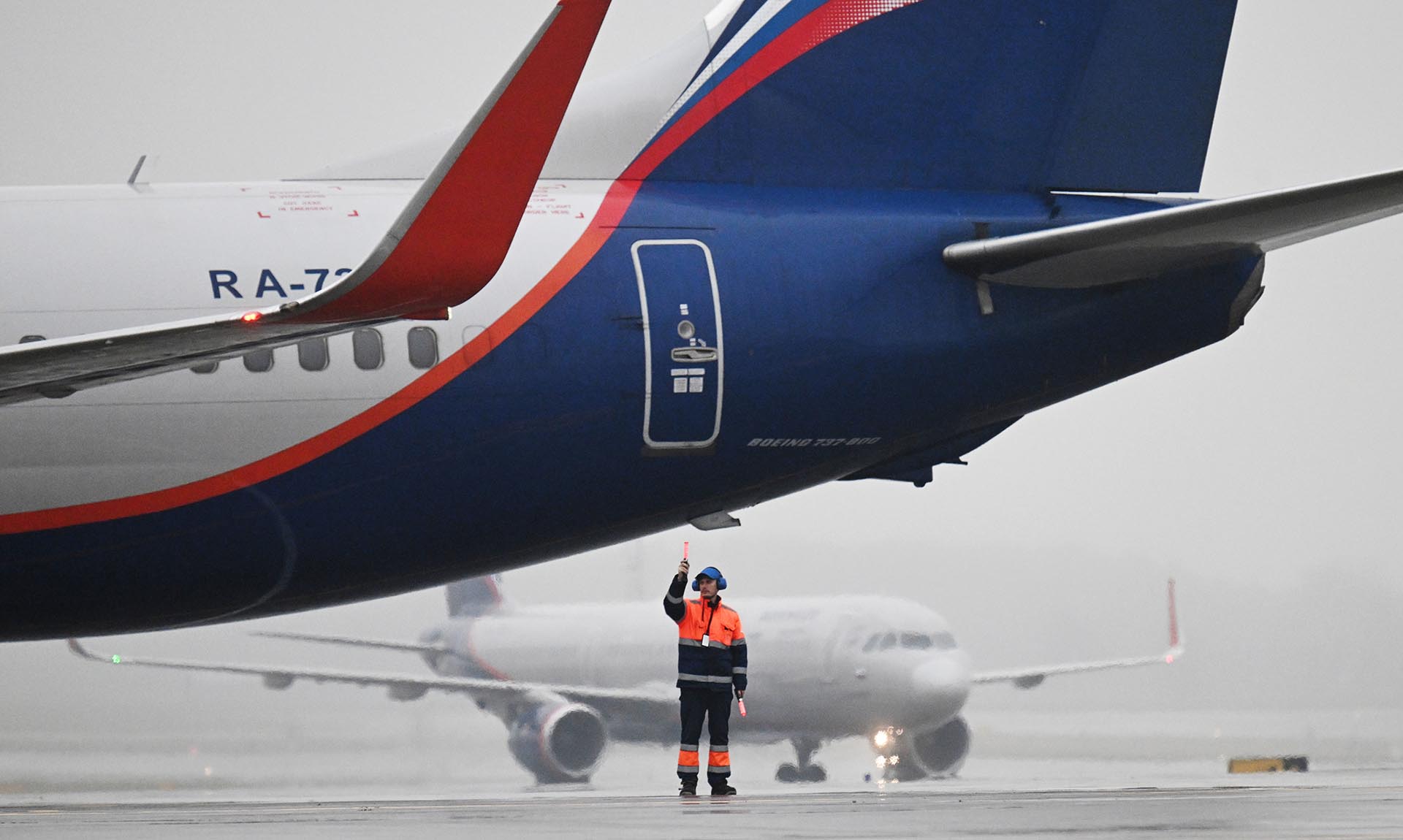 Сняли ли ограничения на полеты в Израиль и Иран?