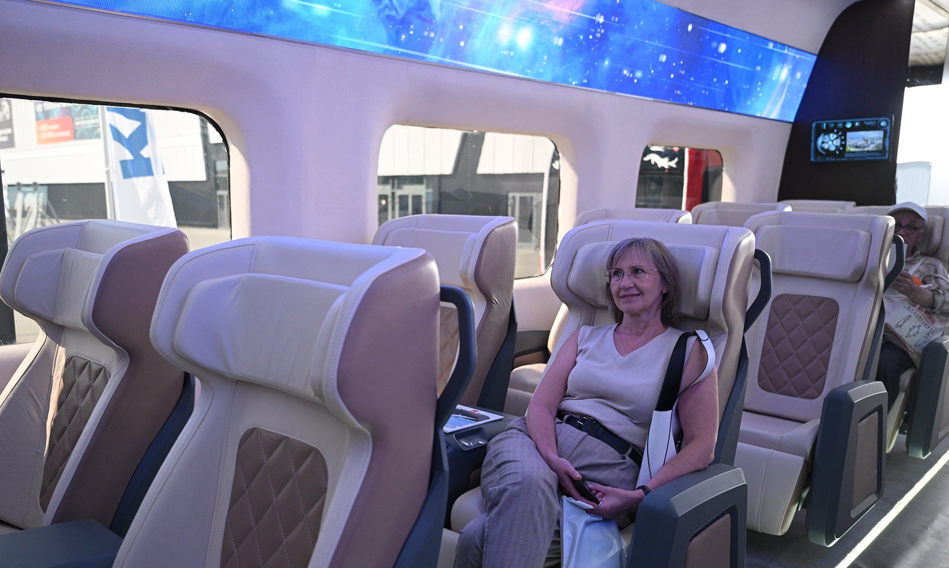 Каким будет интервал движения по ВСМ Москва – Санкт-Петербург?