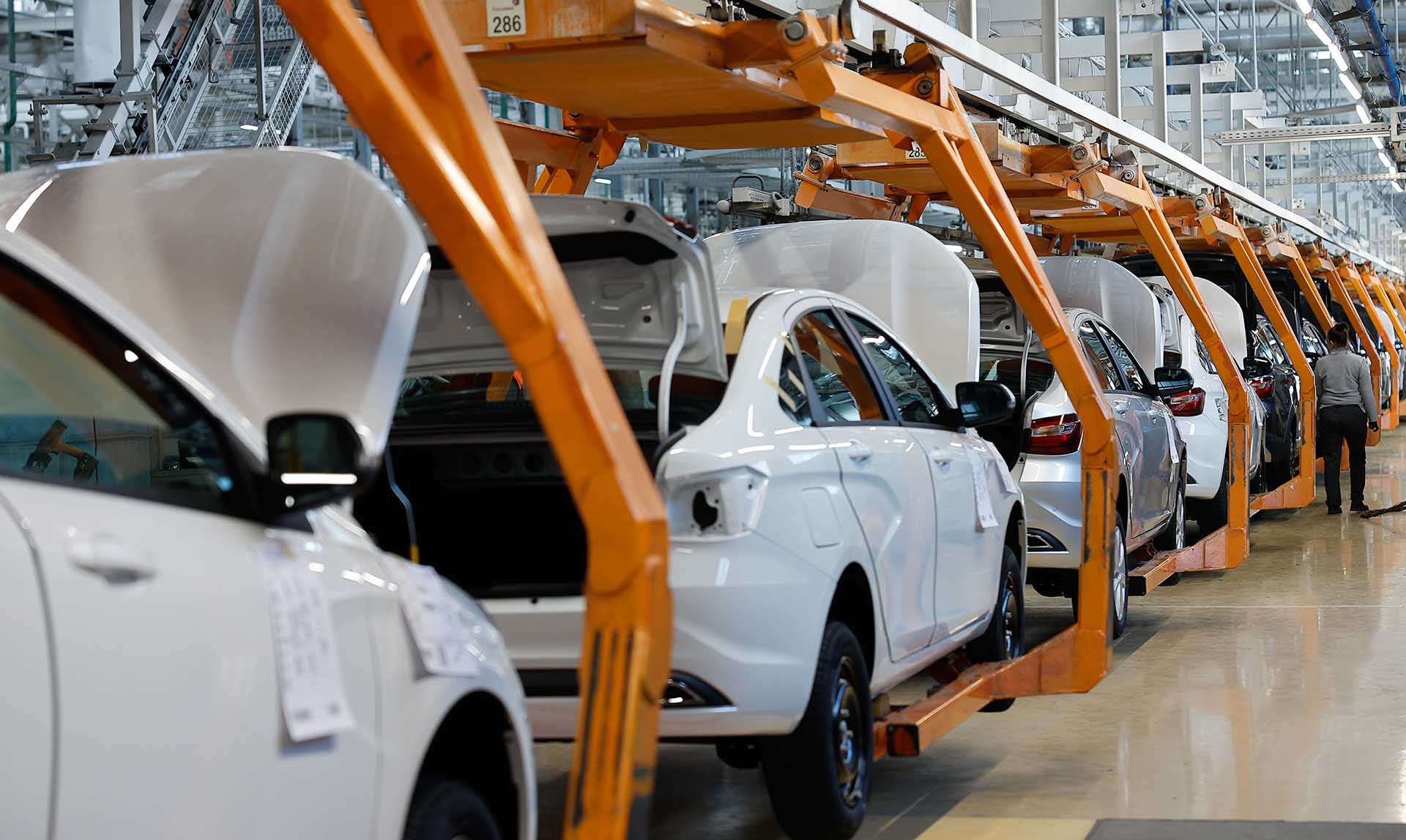 В 2024 году производство российских автомобилей увеличилось на 30%