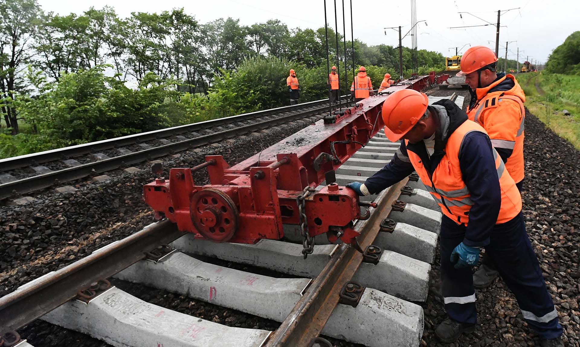 Где в РФ построят новые железные дороги?