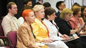 Предприниматели во время сессии на форуме