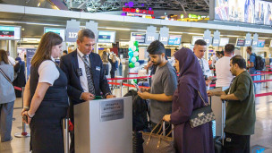 Пассажиры первого регулярного рейса Москва – Эр-Рияд