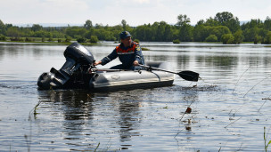 Сотрудник спасательной службы МЧС РФ