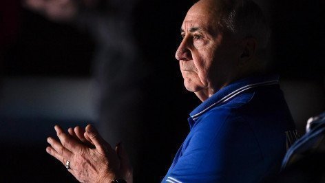Тренер  по гандболу Владимир Максимов 