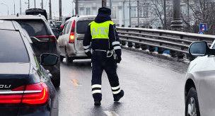 Сотрудник Дорожно-патрульной службы