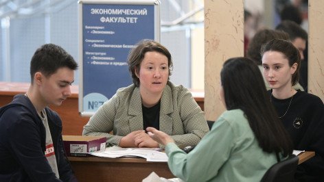 Rabota-priyemnoy-komissii-v-Rossiyskom-gosudarstvennom-gumanitarnom-universitete