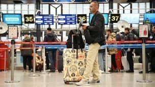 Passazhir-v-Mezhdunarodnom-aeroportu