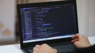 programmirovaniyu-v-interaktivnom-kovorkinge