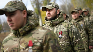 Военные в форме 