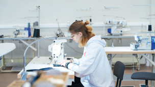 Девушка во время соревнования