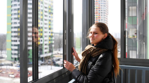 Лоджия в многоэтажном жилом доме 