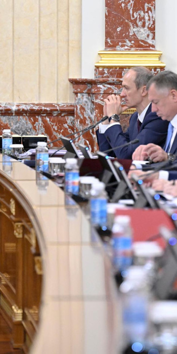 Михаил Мишустин проводит заседание кабинета министров 