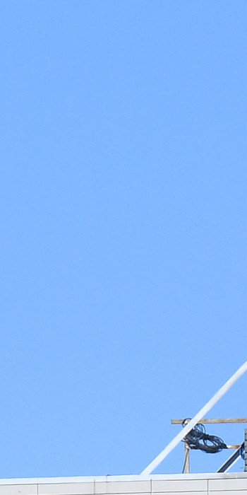 Базовая станция сотовой связи на крыше