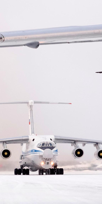 Самолет Ил-76 