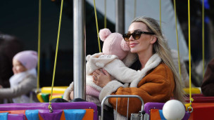 Женщина с ребенком