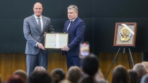 Дмитрий Чернышенко во время открытия учебного корпуса  в РЭУ им. Г.А. Плеханова