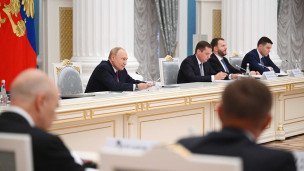 Президент РФ Владимир Путин проводит заседание Государственного совета