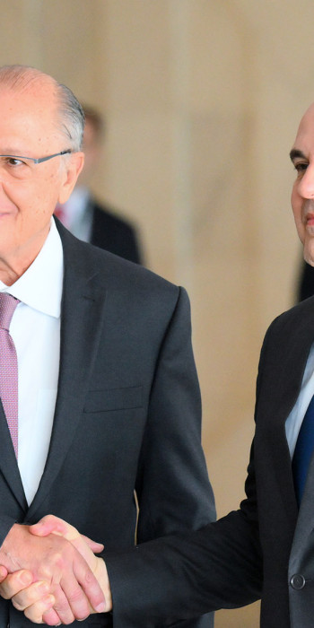 Председатель правительства РФ Михаил Мишустин и вице-президент Бразилии Жералду Алкмин