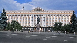 Zdаniye-Doma-Sovetov-v-gorode-Kursk