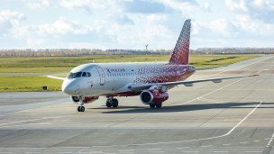 Самолет Sukhoi Superjet 100 