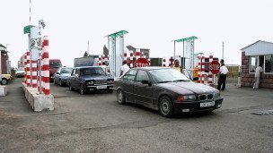 Кontrol'no-propusknoy-punkt-na-granitse-Armenii