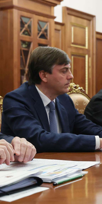 Антон Силуанов, Сергей Кравцов и Денис Мантуров на совещании президента