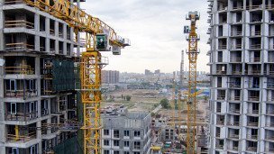 Вид на строящийся жилой комплекс