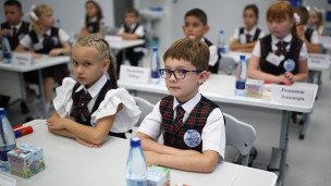 Pervoklassniki-v-klasse