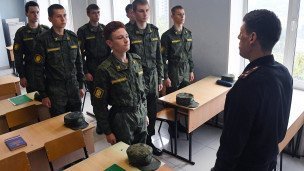 Студенты перед началом занятия