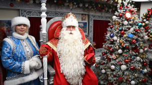 Дед Мороз со Снегурочкой 