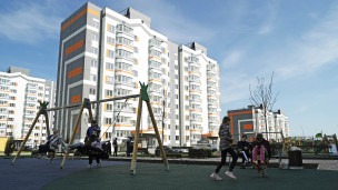 двор нового жилого дома