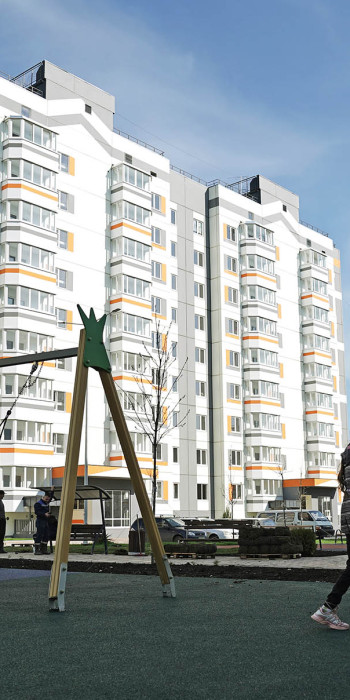 двор нового жилого дома