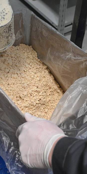 Готовая продукция в производственном цехе 