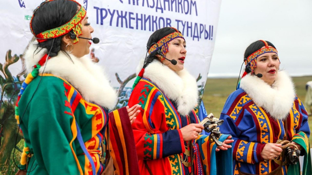 Выступление ансамбля 