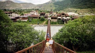 Turisty-v-aule-Kabardino-Balkarii
