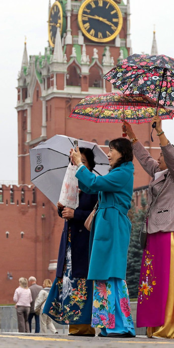 Туристы на Красной площади