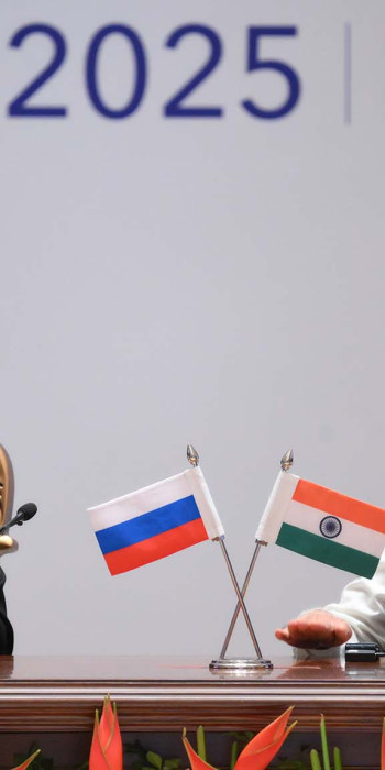 Владимир Путин и премьер-министр Индии Нарендра Моди 