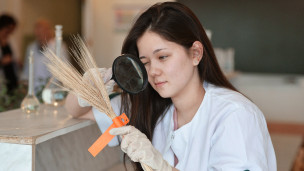 Студентка на занятиях