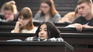 Студенты на лекции в университете