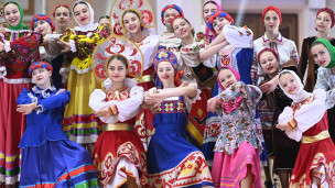 Дети в народных костюмах 