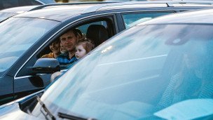 Семья в машине 