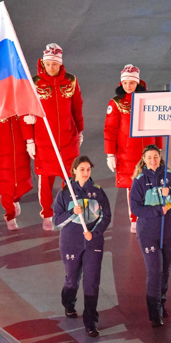 Спортсмены из России во время парада на церемонии открытия XIV зимних Паралимпийских игр