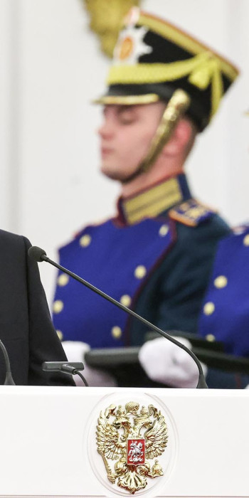 Владимир Путин на церемонии вручения государственных наград в День России