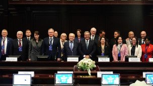 Участники встречи между Россией и Кубой в МГУ